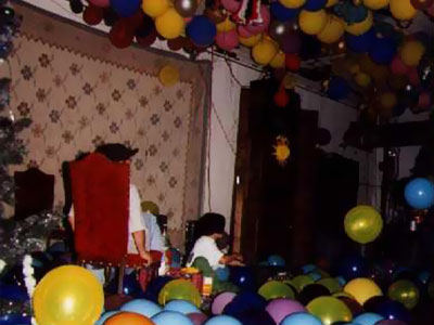 Balloon blow up 1995 01